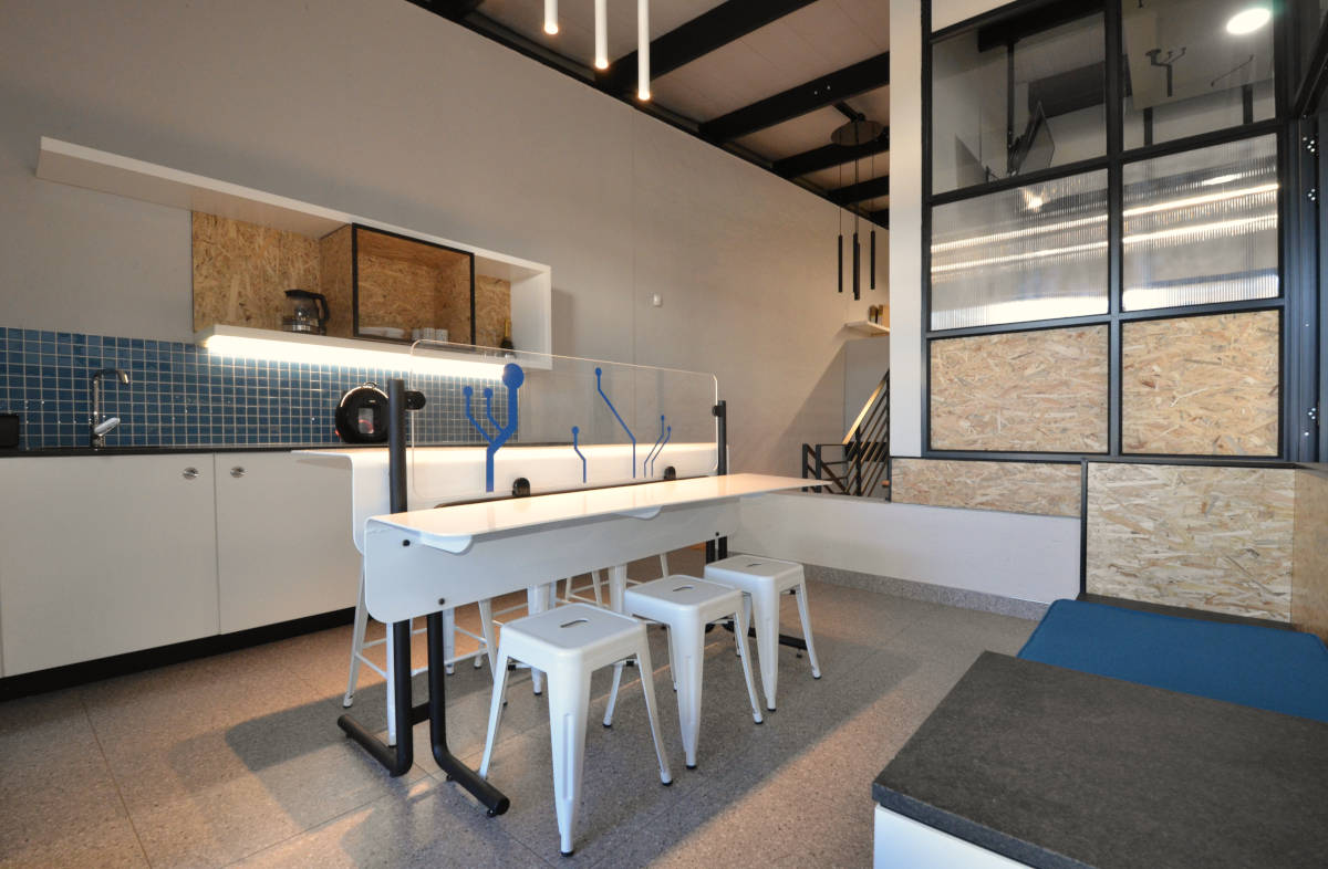 IzingaWorx - Kitchen - Designed by Earthworld Architects and Interiors.jpg