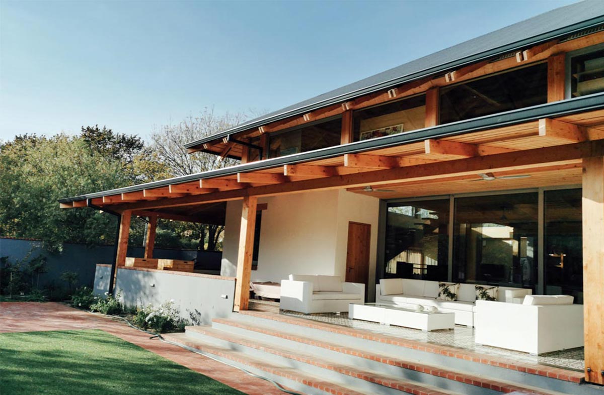 Timber House 2 - Designed by Earthworld Architects & Interiors