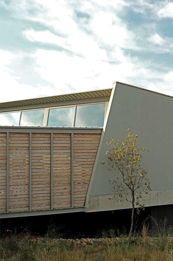 House van Dyk - Designed by Earthworld Architects & Interiors