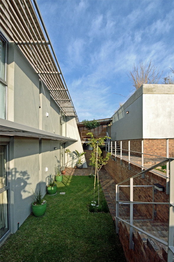 House van Dyk - Designed by Earthworld Architects & Interiors