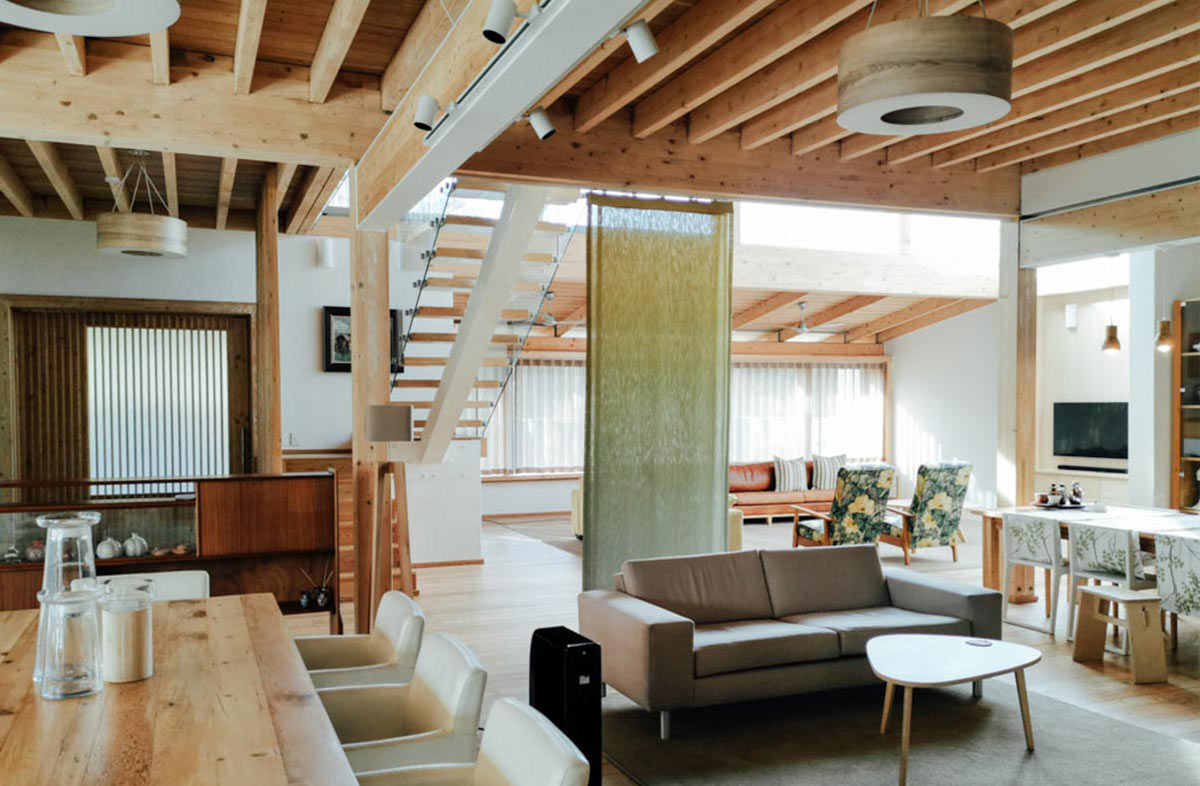 Timber House 2 - Designed by Earthworld Architects & Interiors