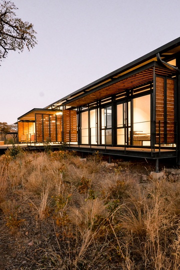 Bushveld House 3 - Light Steel