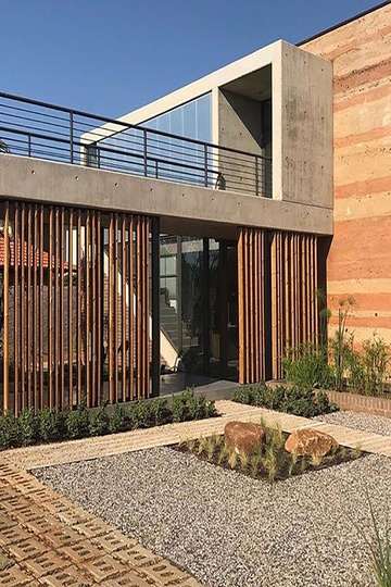 Silverlakes Rammed Earth